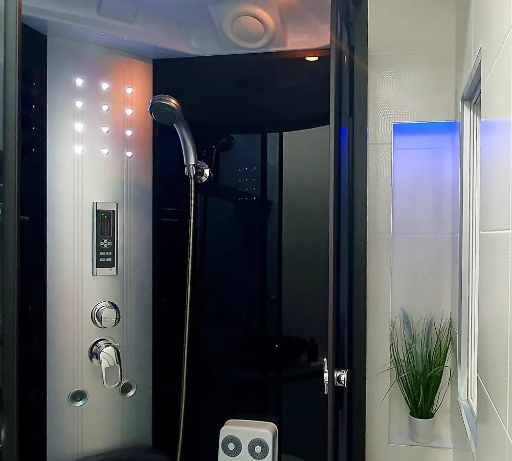 Modern Penthouse And Jacuzzi Apartments Opatija 0*,