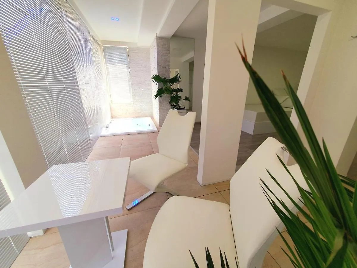 Modern Penthouse And Jacuzzi Apartments Opatija