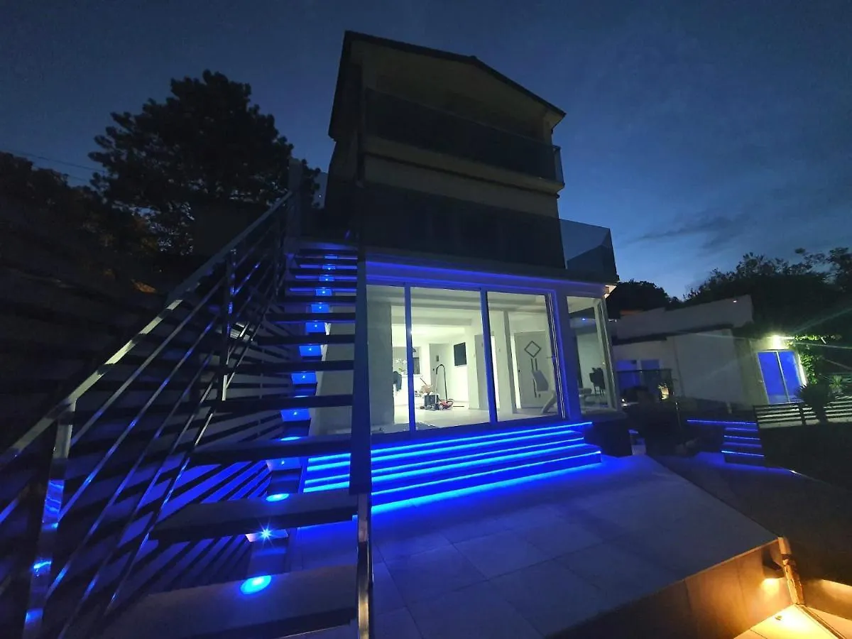 Modern Penthouse And Jacuzzi Apartments Opatija 0*,  Croatia