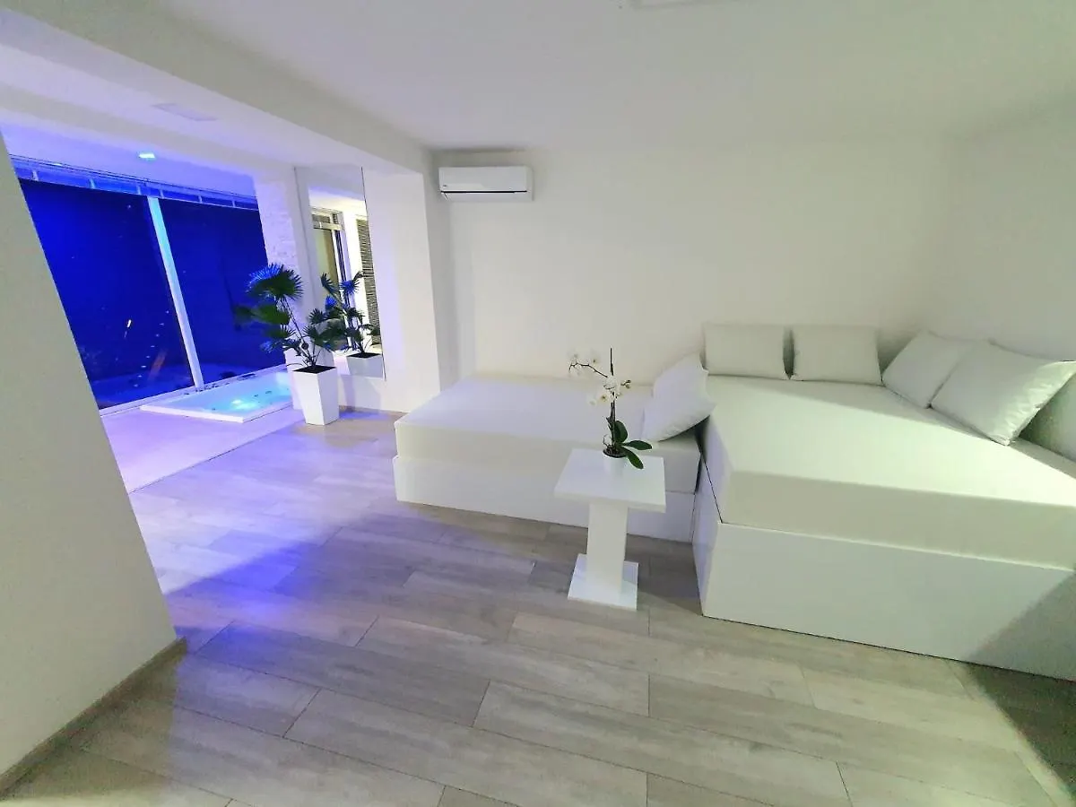 Modern Penthouse And Jacuzzi Apartments Opatija