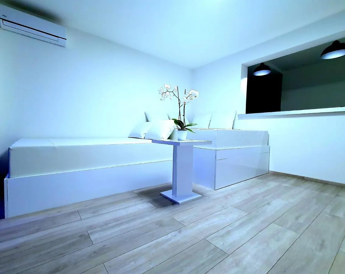 Modern Penthouse And Jacuzzi Apartments Opatija