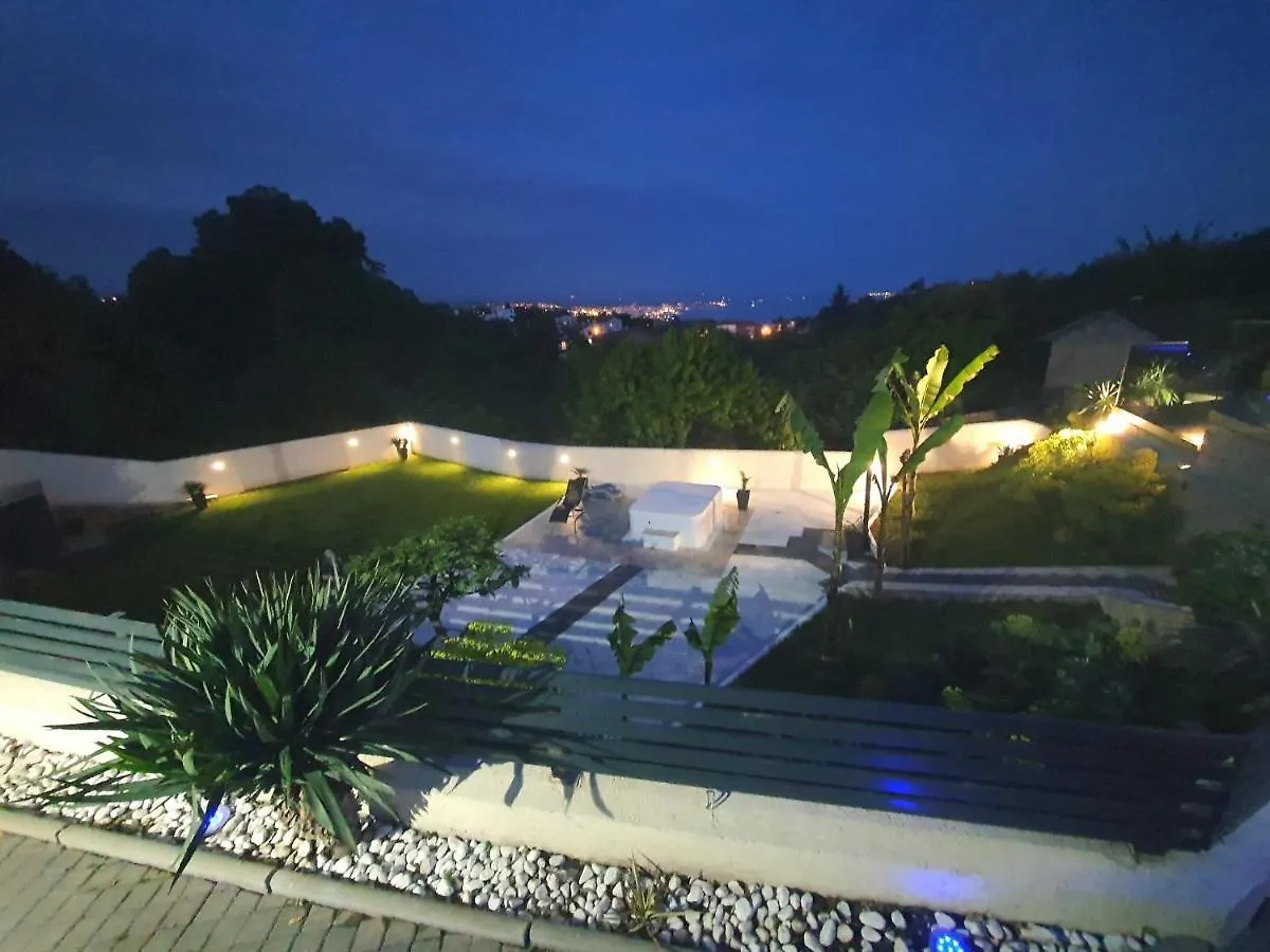 Modern Penthouse And Jacuzzi Apartments Opatija