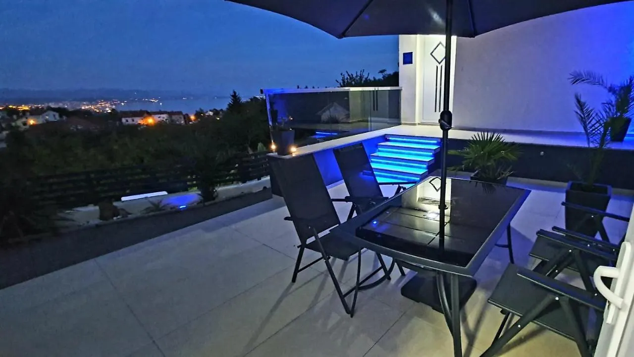 Modern Penthouse And Jacuzzi Apartments Opatija