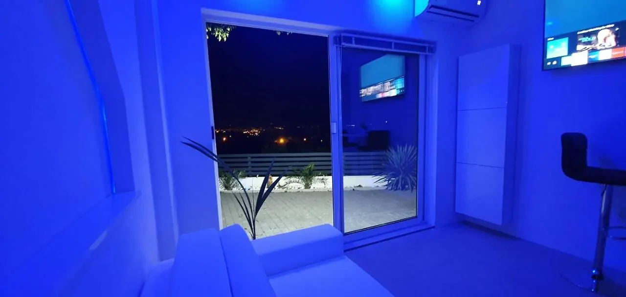 Modern Penthouse And Jacuzzi Apartments Opatija Croatia